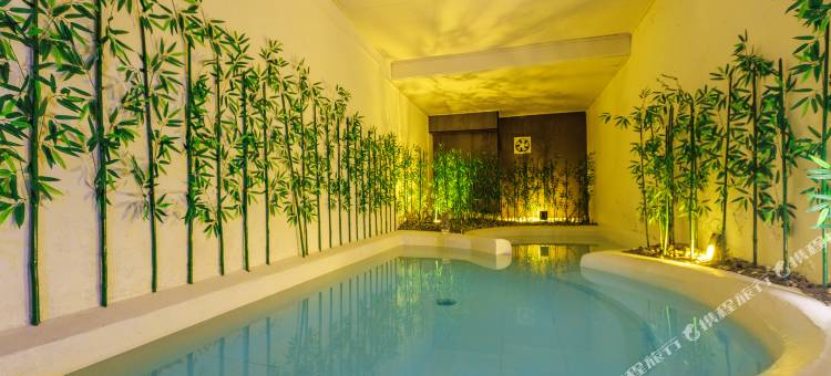 麓峰御景温泉酒店(裕后街第一人民医院店)图片