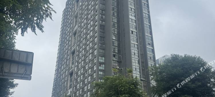 纯女林六月青年旅舍(成都春熙路太古里店)图片