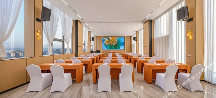 华丽国际大酒店(昆明官渡新螺蛳湾店)图片