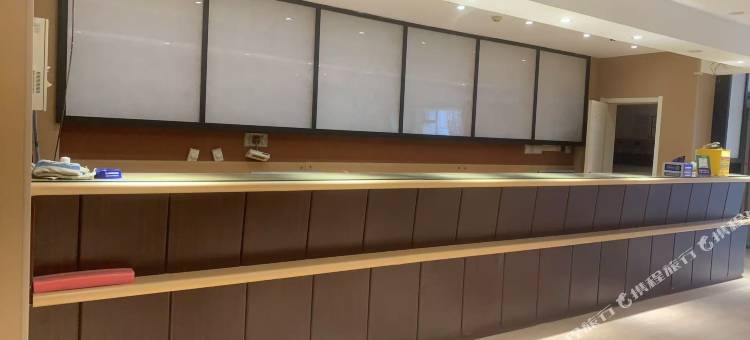 老街记忆·青年旅社(青岛栈桥火车站店)图片