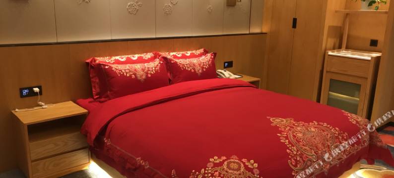 铂斯汀酒店(岳阳金威广场店)图片