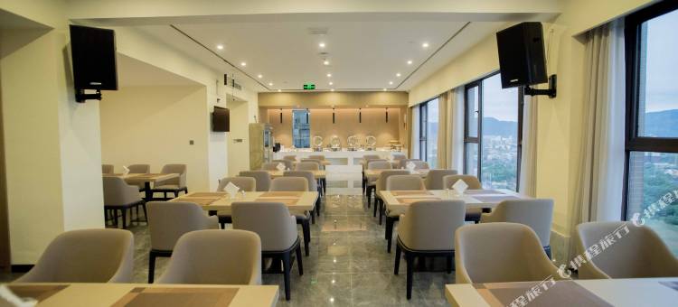 金堂淮口枫领假日酒店图片