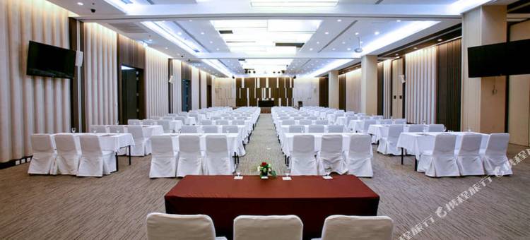 罗勇凯弥欧经典酒店(Classic Kameo Hotel & Serviced Apartment, Rayong)图片