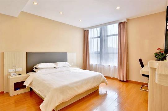 速8酒店(沈阳于洪广场地铁站店)