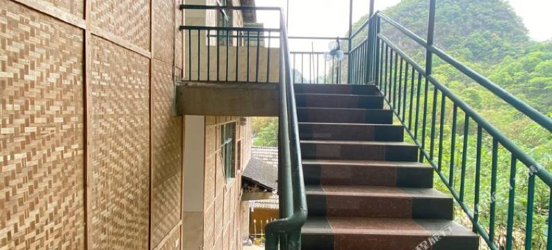 老支书苗家民宿图片