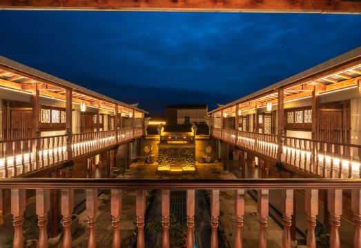 Lake Side Hotel Hotel Overview