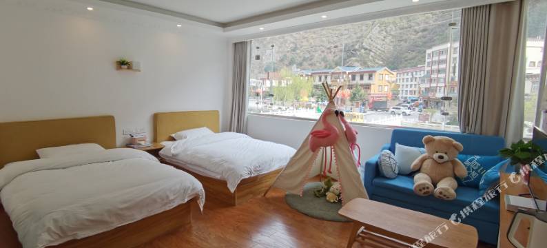 康定初见民宿图片