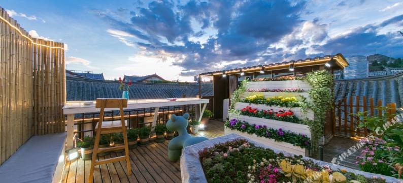 丽江挽花影驿栈图片