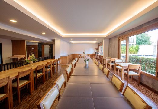 Huen Jao Ban Hotel Hotel Overview