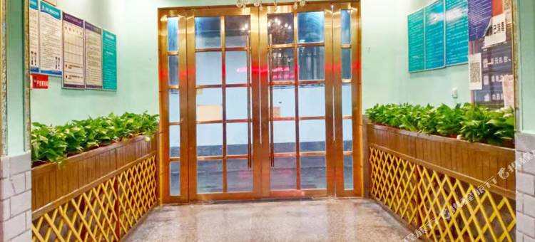 卓越宾馆(阜阳市中心师范大学清河校区店)图片