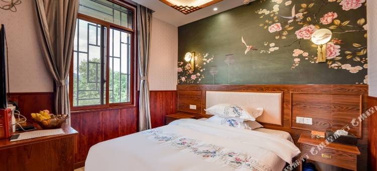 忠源scenic·原木风丨度假美宿(贵阳青岩古镇店)图片