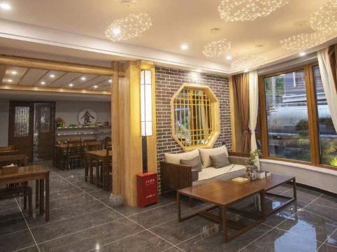 Lantian Zhongnanshan Hot Spring Hospital Hotel Overview