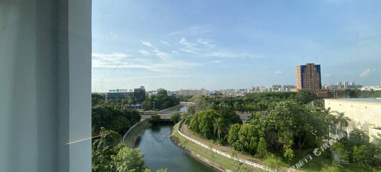柏曼酒店(儋州那大夏日广场店)图片