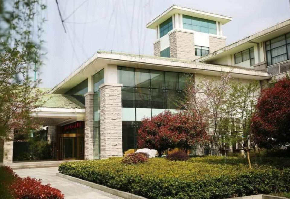 Tingli Shanzhuang HotelHotel Overview