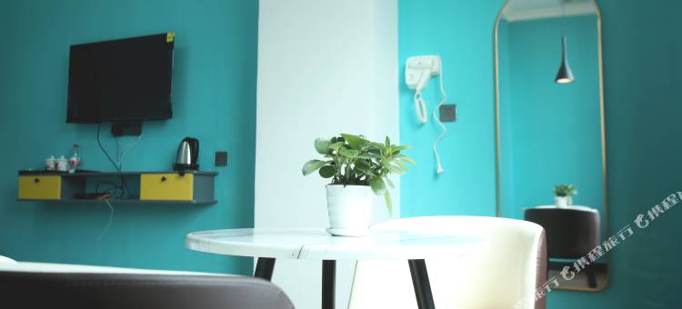 定安熊先生智慧客栈图片