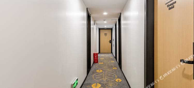 青季酒店MINI(交三桥地铁站昆明老街店)图片