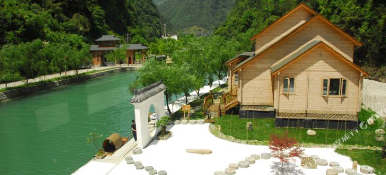 绥阳观音岩近仁阁客栈图片