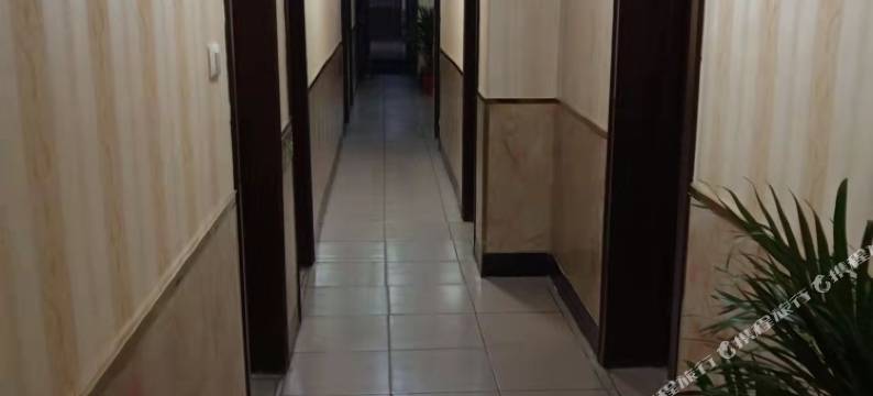 汇丰宾馆(宝丰长途汽车站店)图片