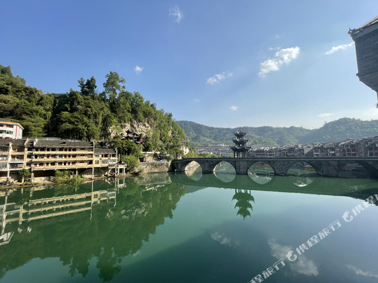 山水谈客栈(镇远古城祝圣桥景观店)