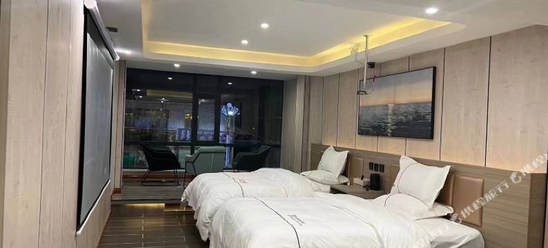 河南蒙古族自治县吉颂顿珠酒店图片