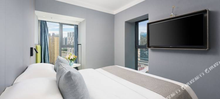 悦享·轻居酒店(经开万达广场高铁站店)图片