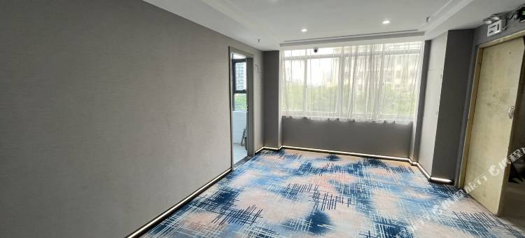 如家睿柏·云酒店(钦州湾广场店)图片