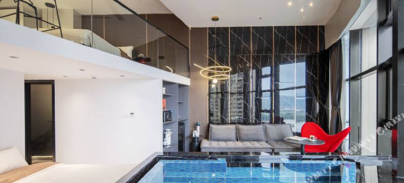 星城悦江泳池酒店(长沙五一广场IFS国金中心店)图片