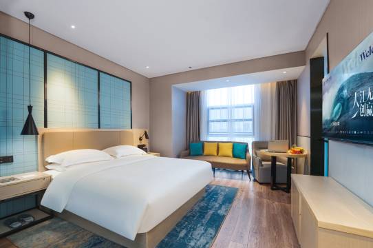 艺龙万国酒店(滨州渤海国际中百大厦店)