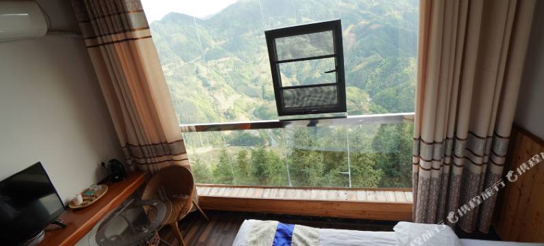 从江加榜梯田万隆庄客栈图片