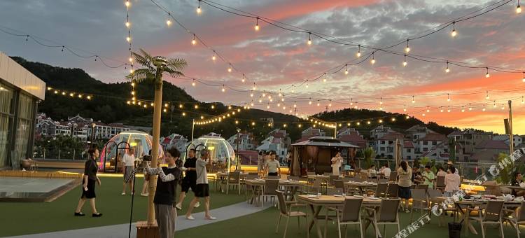 威海天和美术馆酒店(葡萄滩海水浴场店)图片