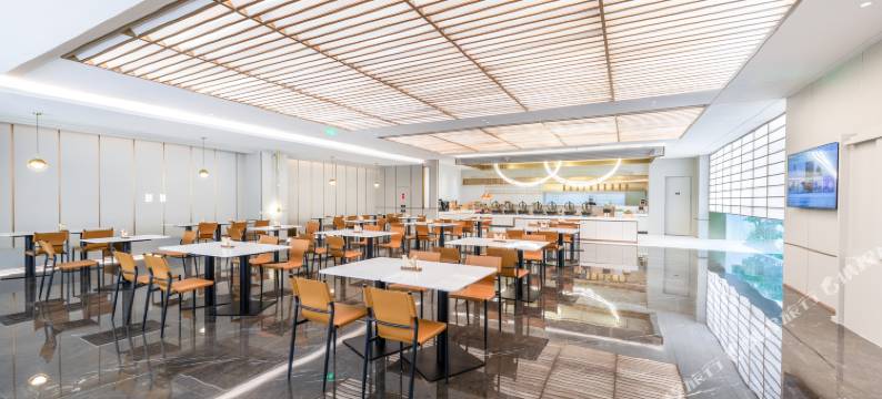 武汉汉口站南广场亚朵酒店图片