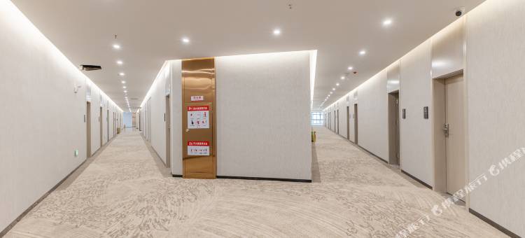 艾特白百合酒店(集贤路新型家园店)图片