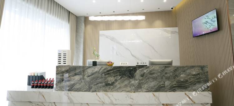 O_W桔子周酒店(南县人民医院店)图片