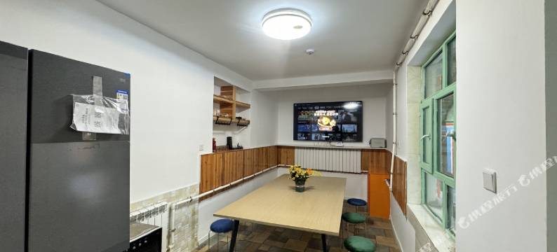 西域乌托邦青年旅店图片