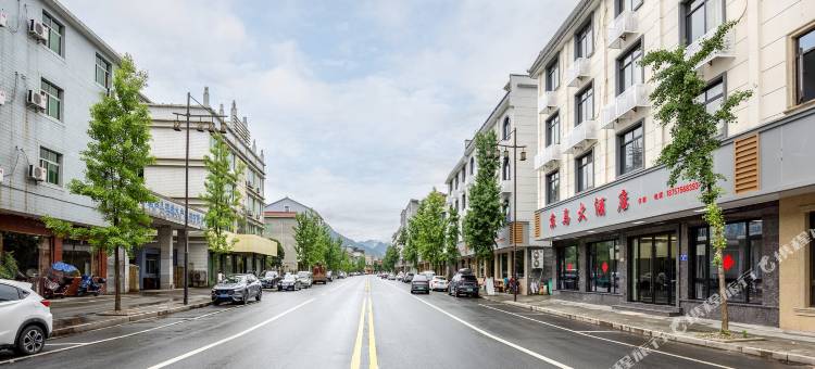 桐庐京马酒店(OMG心跳乐园店)图片