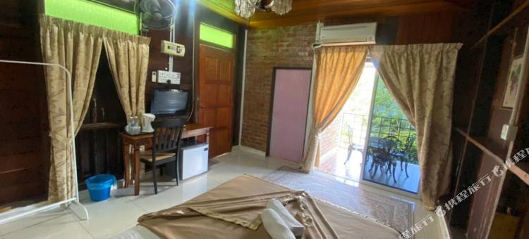 Collection O 91015 Sungai Batang湖木屋(Collection O 91015 Sungai Batang Lake Chalet)图片
