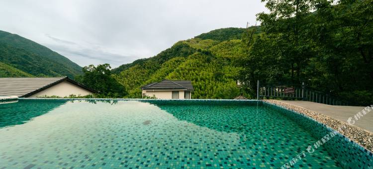安吉︱半浮云1号·山林隐居·云之端·影音智能美宿图片