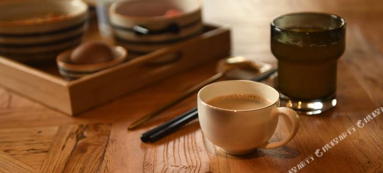 吾以溪右 · Creekside庭院度假民宿(三宝国际陶艺村店)图片