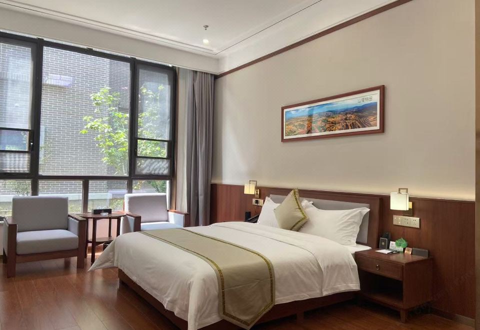 临沭朱村大酒店外景图