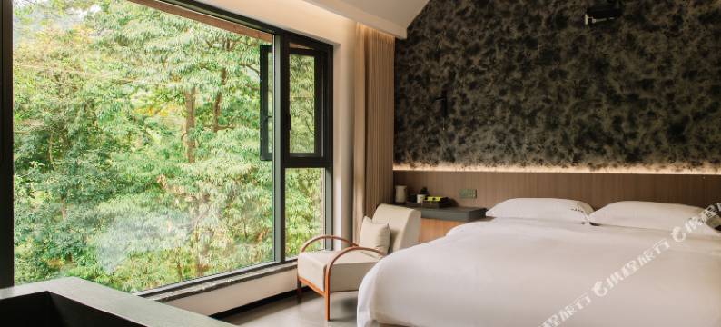 水喜汤泉|晨光初上·漫时光·花园景观民宿(峨眉山零公里店)图片