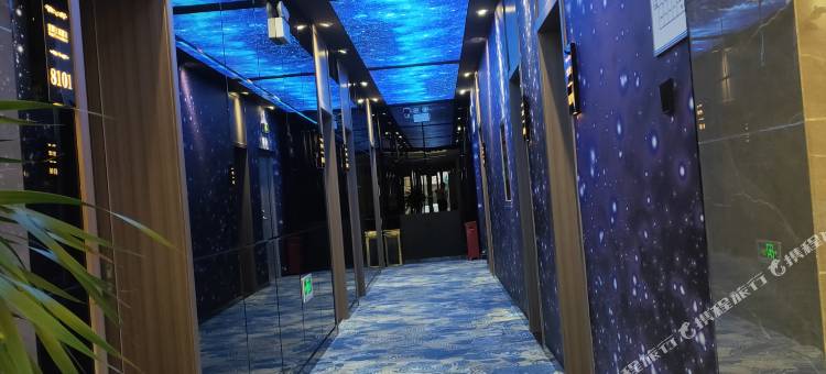 察布查尔蓝调主题酒店图片