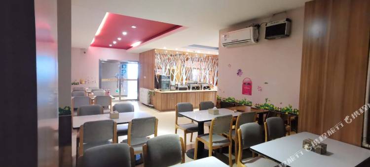 驿家365连锁酒店 VS电竞酒店(邢台好南关清风楼店)图片