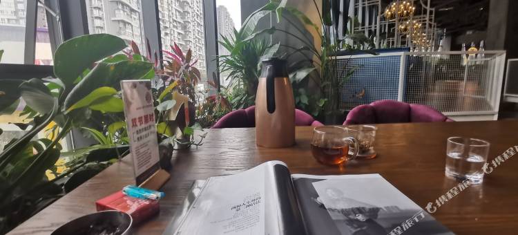 成都植见公寓(6号店)图片