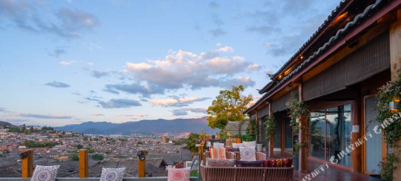 心宿雪山倾城全景度假会馆(丽江古城狮子山店)图片