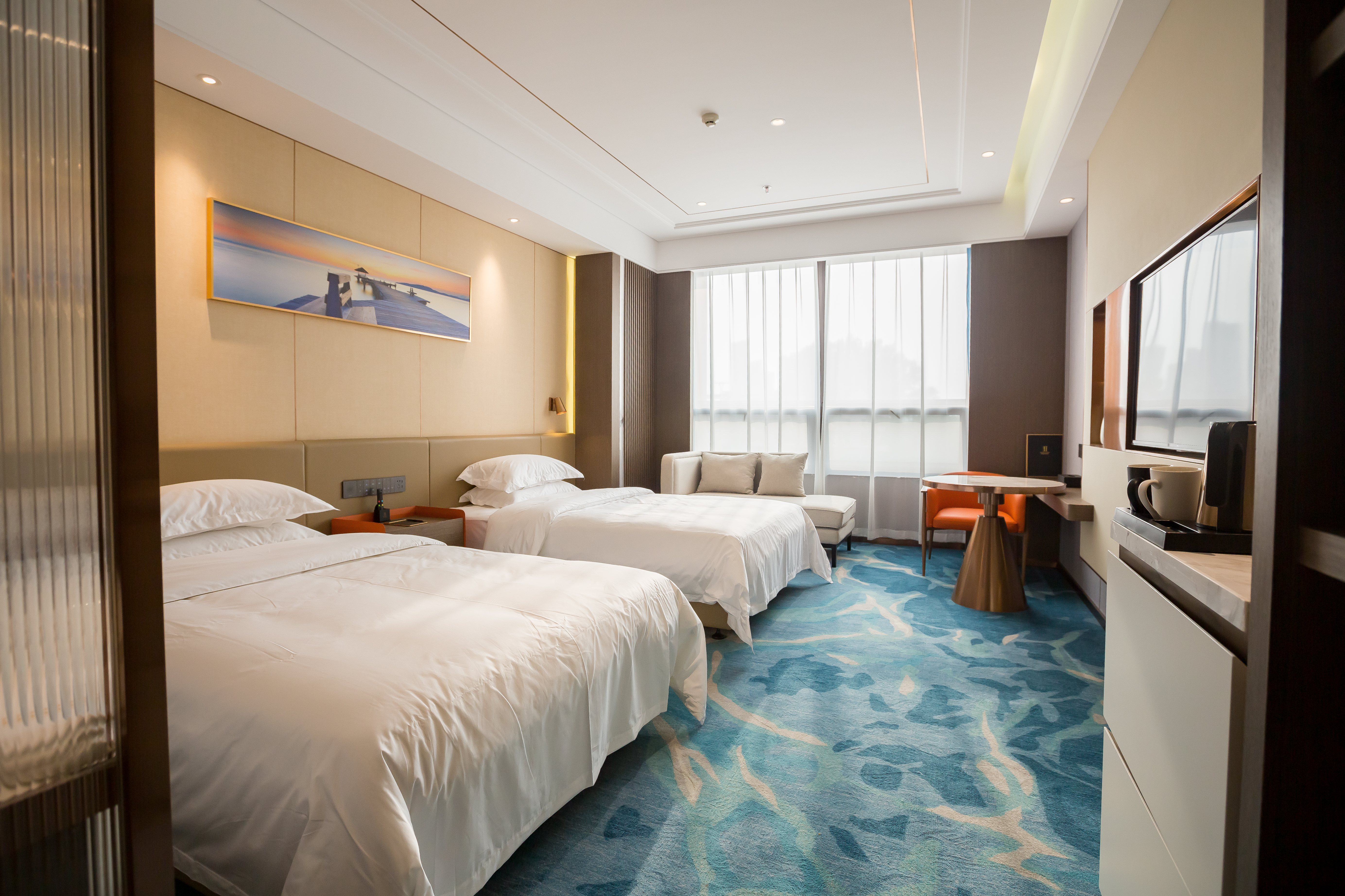 Wuchang Golden Tower International Hotel Over view