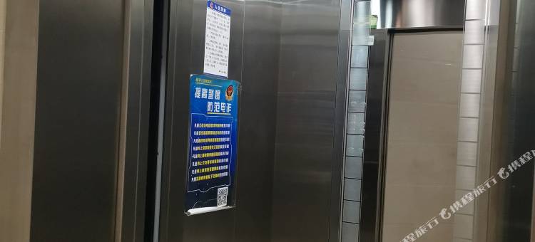 昭平居安酒店图片