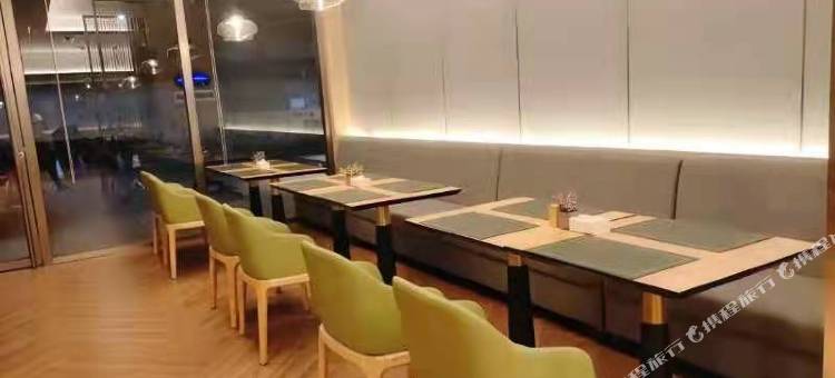 麓元酒店(长沙火车站地铁站店)图片