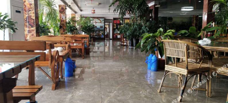 雪湖美食苑酒店(济南雪野湖国家湿地公园店)图片