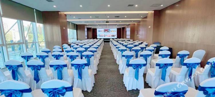 艺龙万国酒店(天津中北镇店)图片