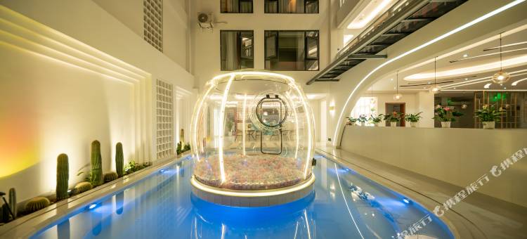 艾汀堡温泉酒店(西双版纳景洪告庄西双景星光夜市店)图片